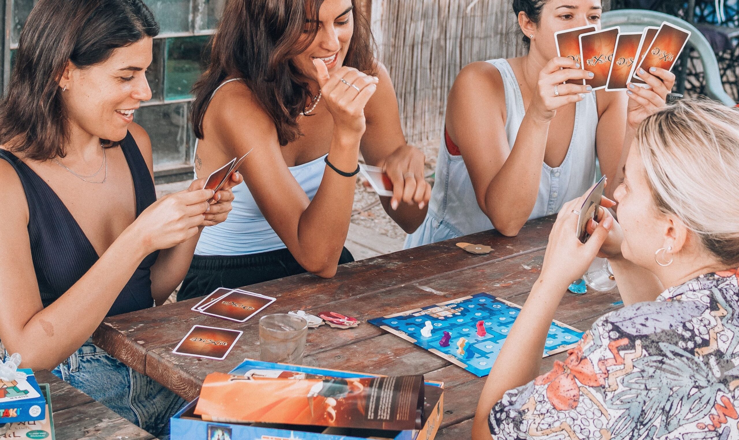 Best Card Games For Groups Updated 2022 