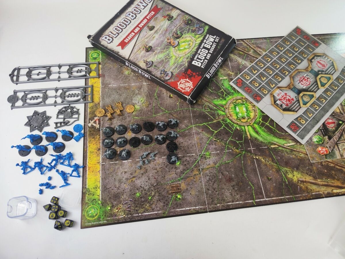 Blood Bowl Board Game Multilisting SPARE PARTS PLAYERS Dice Balls Etc EBay