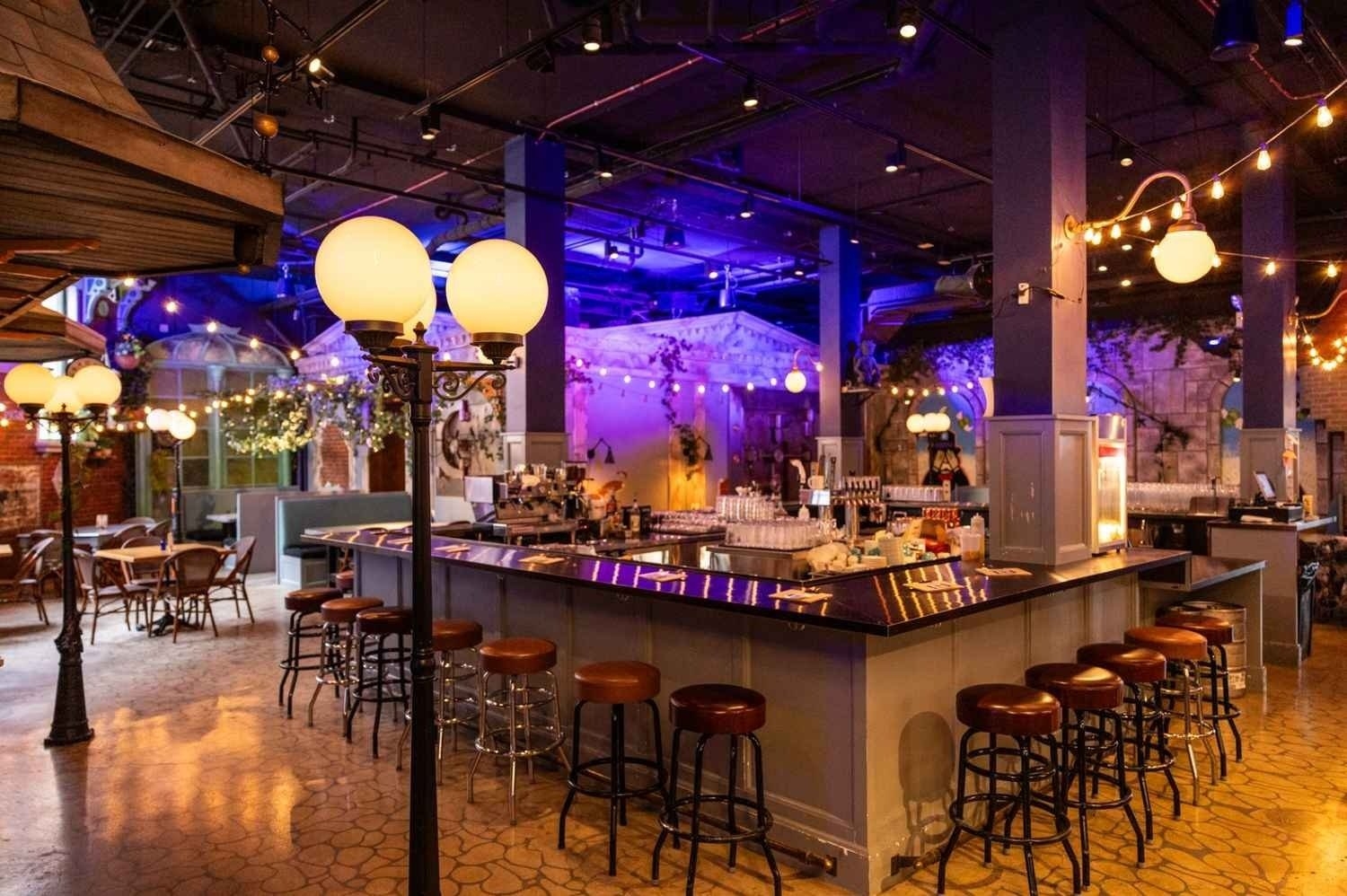 Board Game Bar Restaurant In Chicago Snakes Lattes