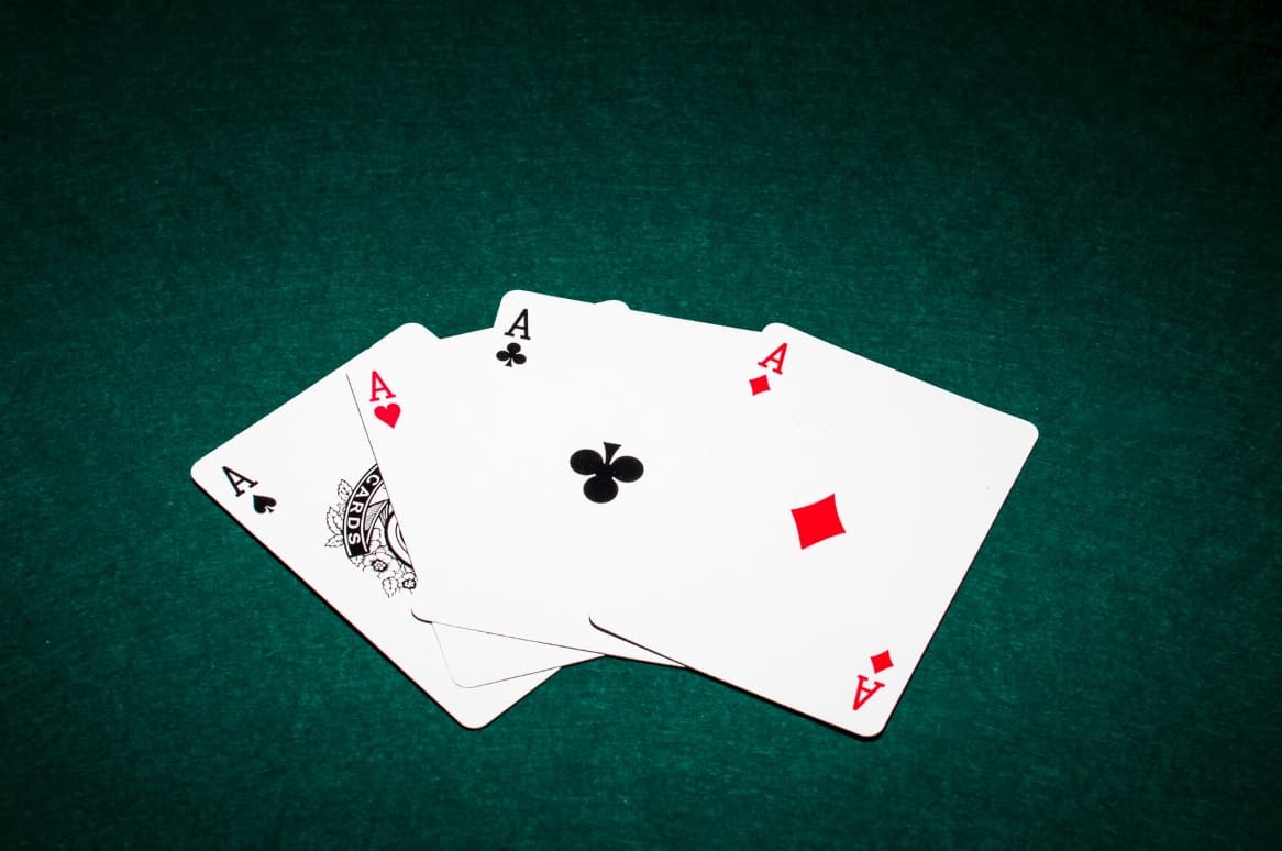 Vanessa casino Mystical Card Game
