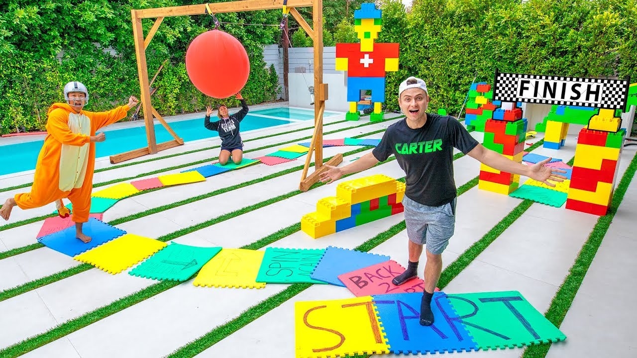 WORLDS LARGEST BOARD GAME WINNER GETS 10 000 YouTube